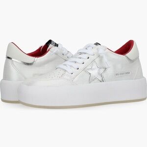 NEW!!!!Vintage Havana White and Silver Star Sneakers